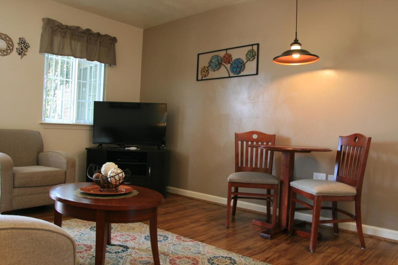Affordable Suites カナポリス エクステリア 写真
